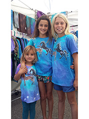 2 Horses Girls' Shirts